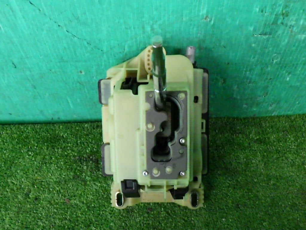 Benz C200 wagon [the W203 middle] shift lever A2032675524 shift gate unit