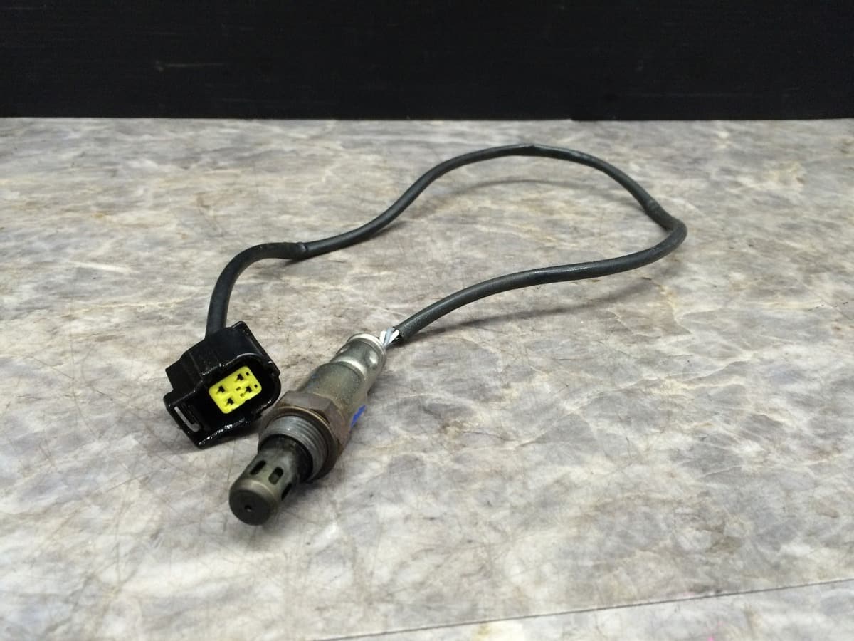 It is 0065422218 75,972km silver 775 CGI BE after W204 C200 Benz O2 Sensor