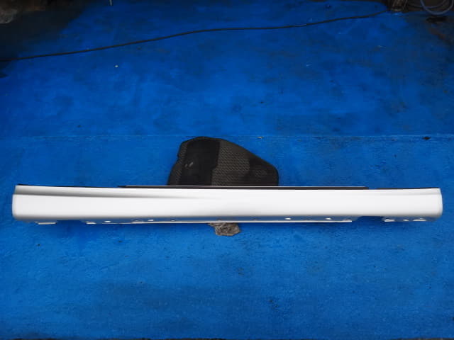 Mercedes-Benz C200 C180 coupe W203 right side step side skirt 744-silver